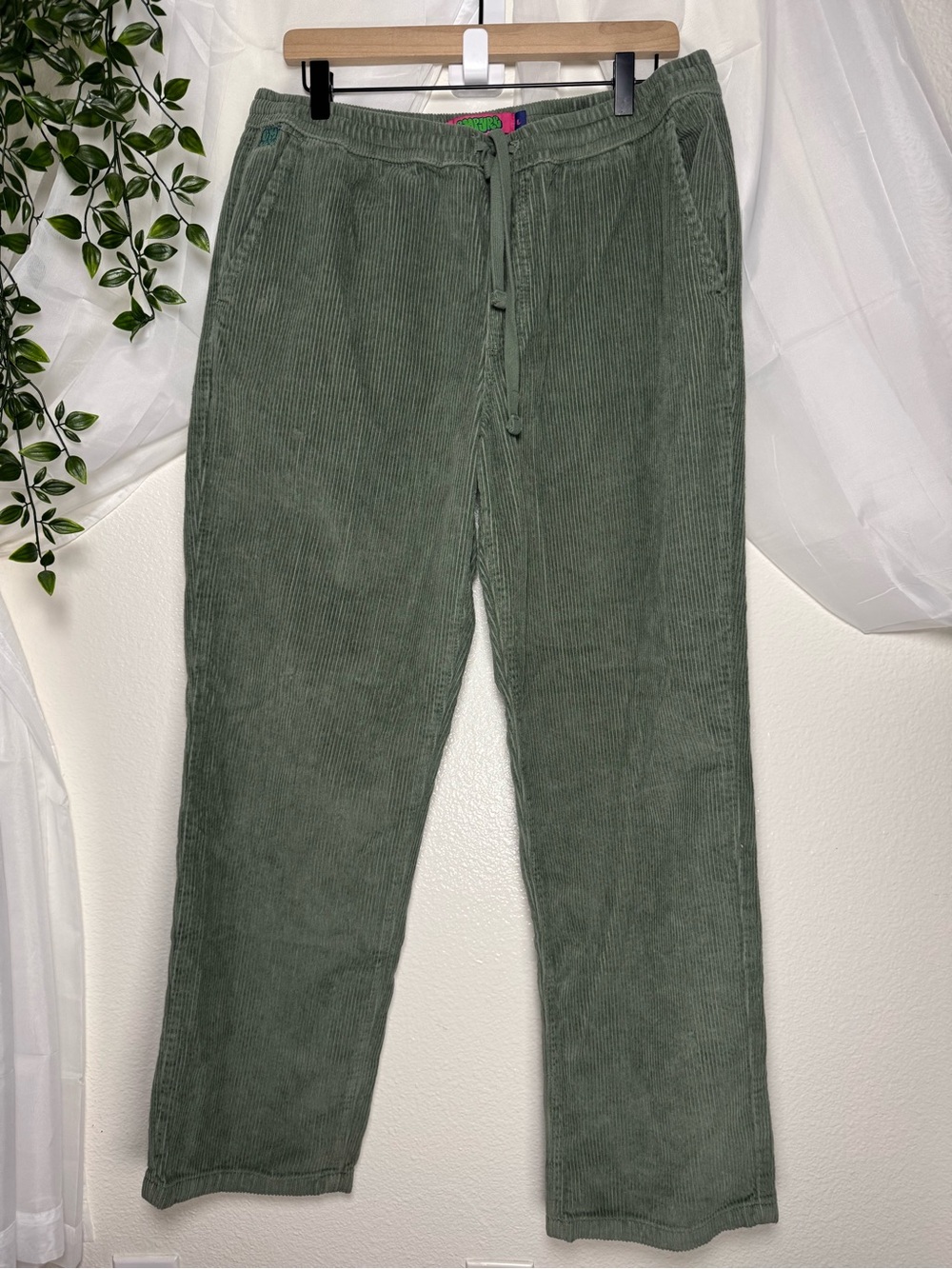 Empyre Relax Sage Green Corduroy Elastic Waist Skate Pants